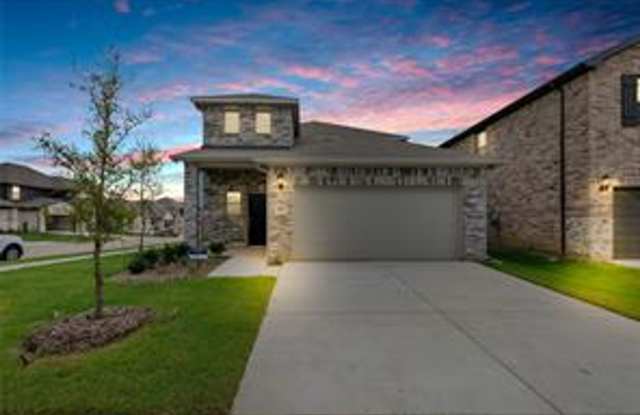Spacious 3BR/2.5BA Home Near Parks, Dining & Community Pool Gallery 3