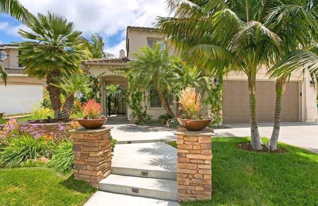 Stunning La Costa Valley Furnished Home Gallery 3