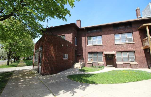 4950 W Berteau Ave photos photos