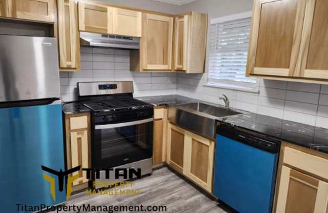 2 bed/1 bath Townhouse photos photos