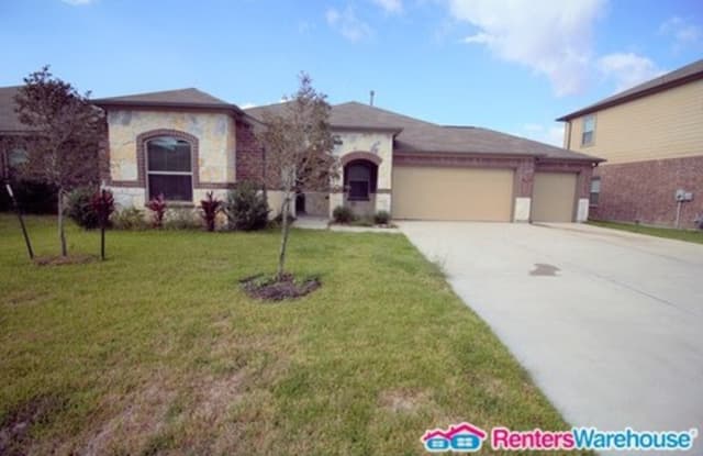 31 Royal Rose Drive - 31 Royal Rose Drive, Manvel, TX 77578