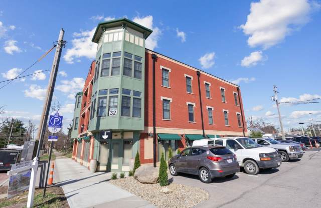 32 W College Avenue photos photos