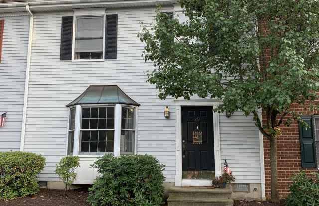 124 Eaglesmere Cir - 124 Eaglesmere Circle, East Stroudsburg, PA 18301