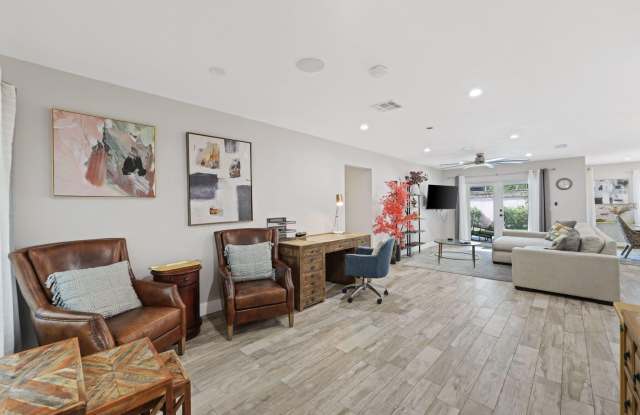 513 CURLEW Road Gallery 3