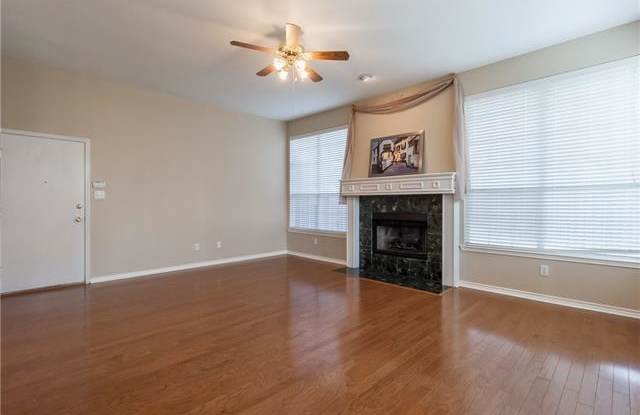638 Oakbend Drive Gallery 2