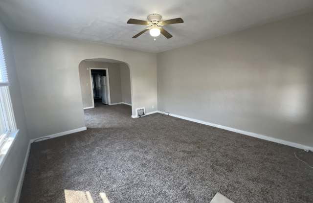 5322 Winthrop Avenue Gallery 2