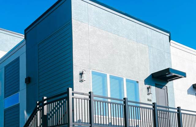 Welcome to City Place! 1 Bedroom / 1 Bath Apartment - 866 TETBURY LOOP, Oviedo, FL 32765 Welcome to City Place! 1 Bedroom / 1 Bath Apartment - 866 TETBURY LOOP, Oviedo, FL 32765