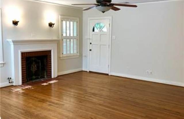 5226 Morningside Avenue Gallery 4