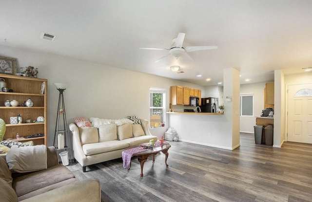 344 Plowman Court Gallery 3