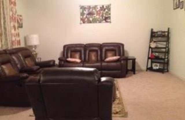 14620 Hinton Drive Gallery 2