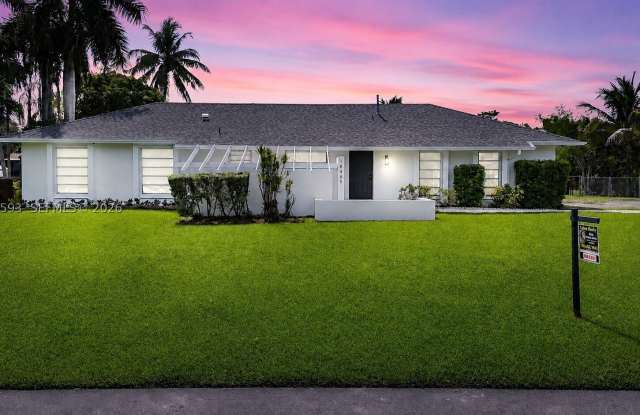 18465 SW 89th Ct Gallery 3