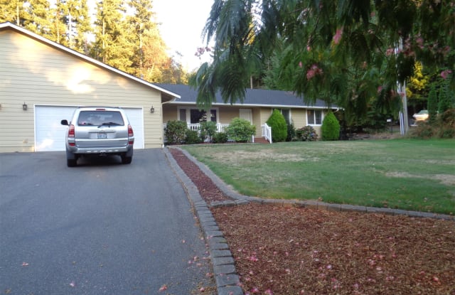 3317 8th St NW - 3317 8th Street Northwest, Wollochet, WA 98335