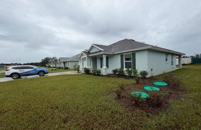 Beautiful 4-Bedroom Home with Spacious Master Suite & 2-Car Garage! Marion Oaks Gallery 3