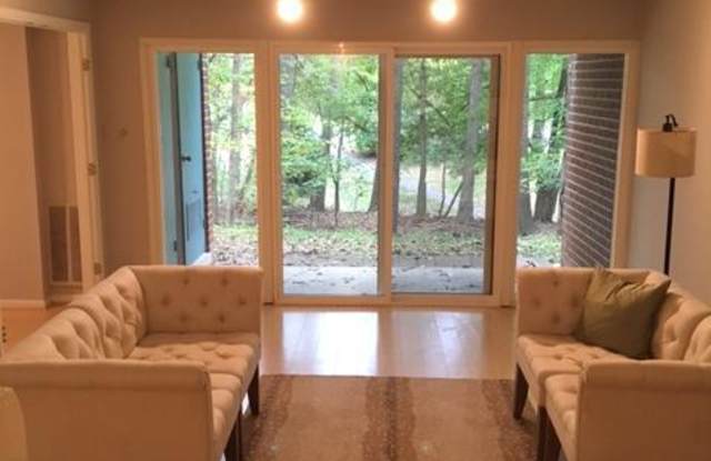 11825 BRETON COURT Gallery 2