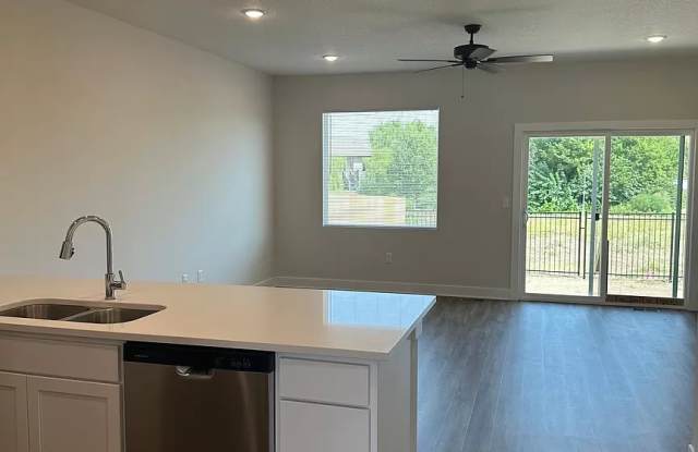 1120 North Broadview Lane - 1 Gallery 1