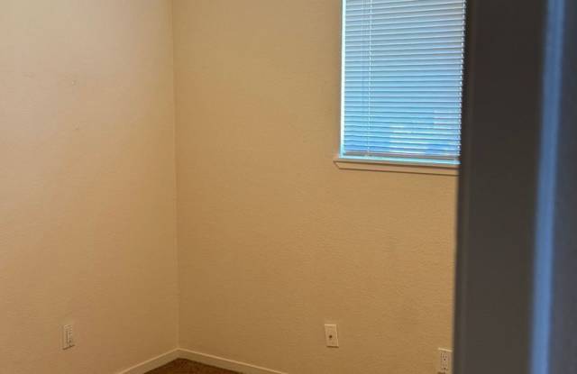 3 Bedroom 1 bath home in Citrus Heights, CA Gallery 3