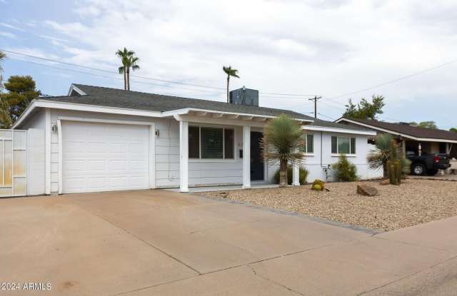 632 N 74th Place Gallery 1