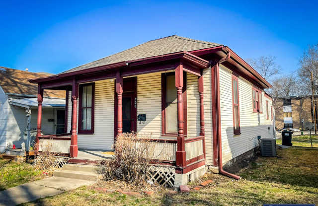 Quaint 2 Bedroom Home photos photos Quaint 2 Bedroom Home photos photos