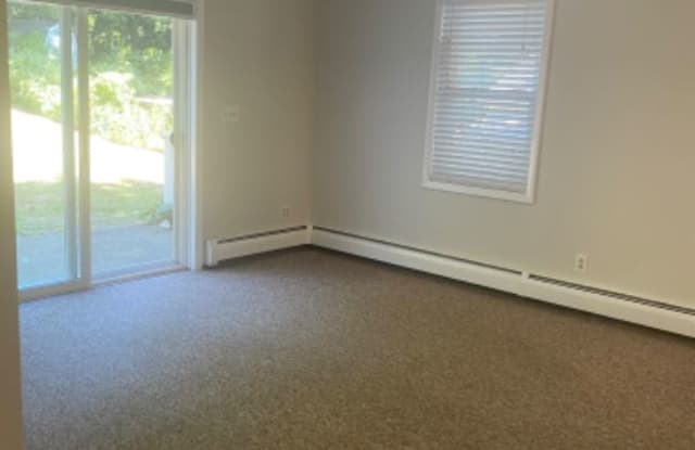 15 Grove st - 15 Grove Street, Trumbull, CT 06611