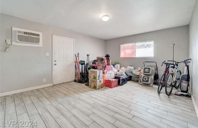 2129 Ballard Drive photos photos