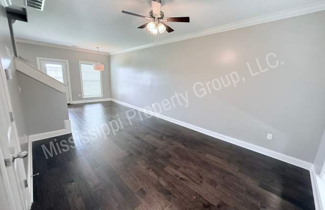 4BD / 4.5BA FOR RENT Gallery 3