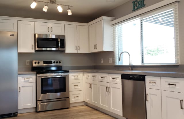 4426 W VOGEL Avenue - 4426 West Vogel Avenue, Glendale, AZ 85302