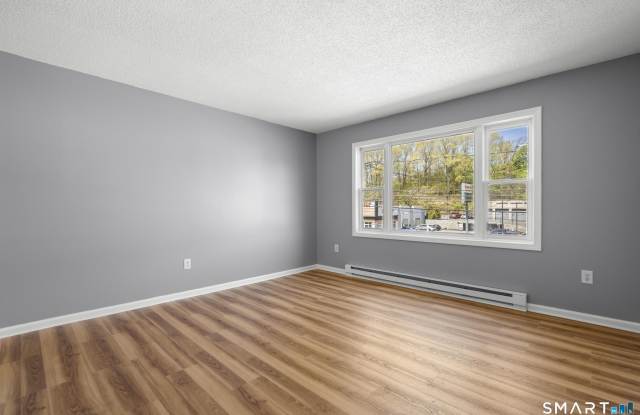 100 Meriden Road Gallery 4