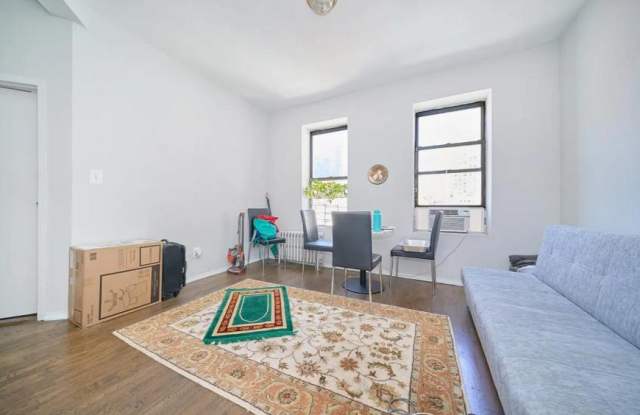 364 West 36th Street photos photos
