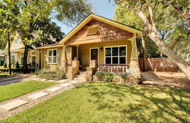 5004 Avenue H Gallery 2