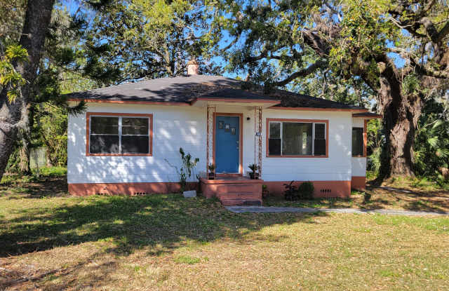 746 E Garden Street - 746 East Garden Street, Lakeland, FL 33805