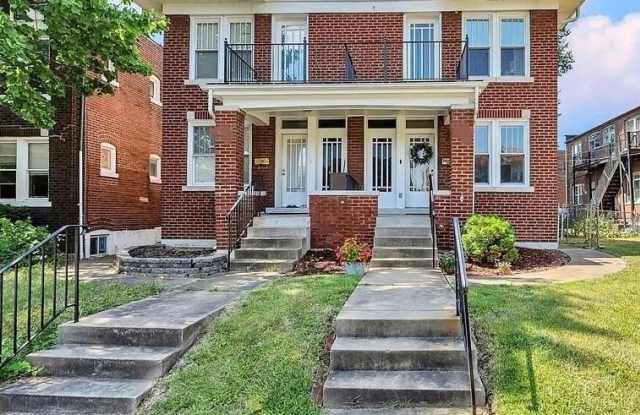 4976 Lindenwood Avenue Gallery 1