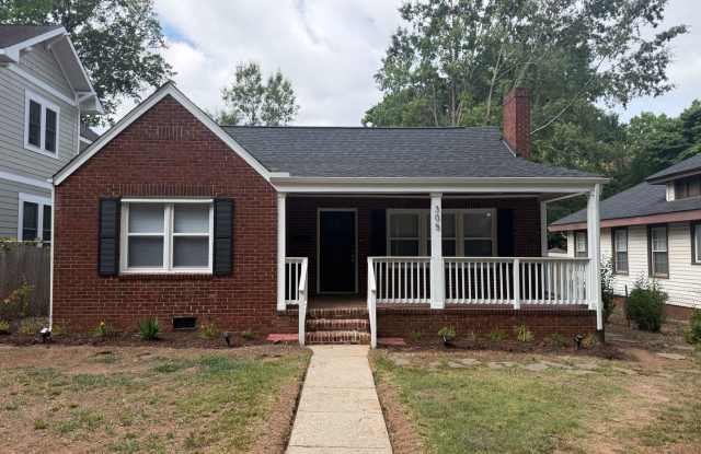 Updated Home Near Uptown with Fenced Backyard photos photos Updated Home Near Uptown with Fenced Backyard photos photos