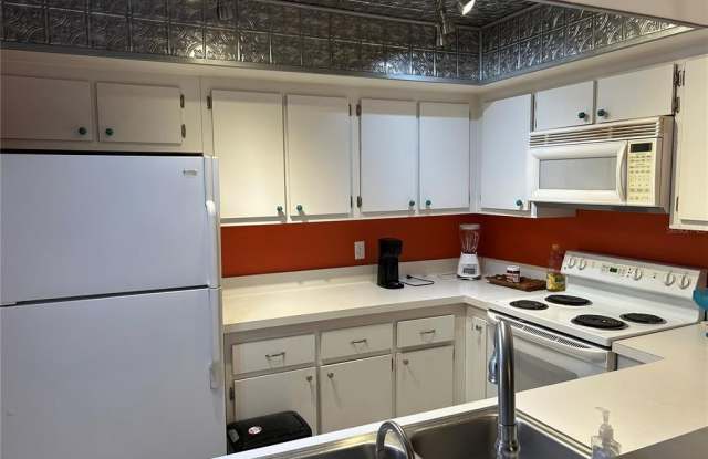 6102 7TH Avenue W Gallery 3