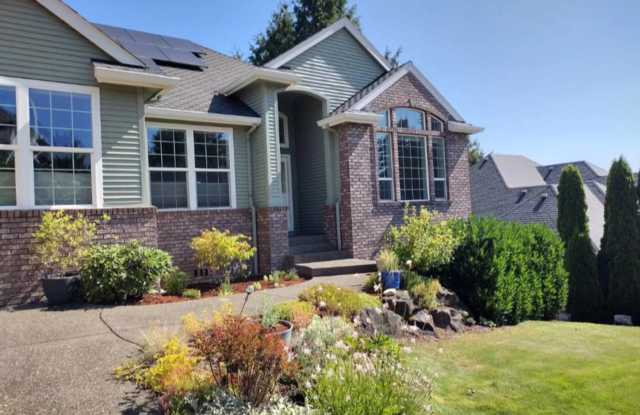 COMING SOON! Wonderful 4 bed, 3 bath house with Eco friendly Solar Panels photos photos