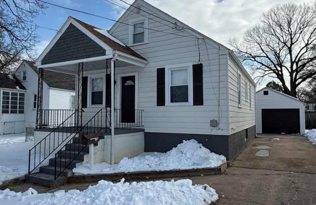 Beautiful 3 Bedroom Single‑Family Home in Essex, MD photos photos