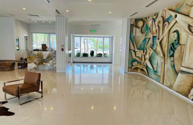 6450 Collins Ave photos photos