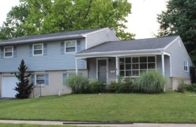 2410 SHELLPOT Drive photos photos