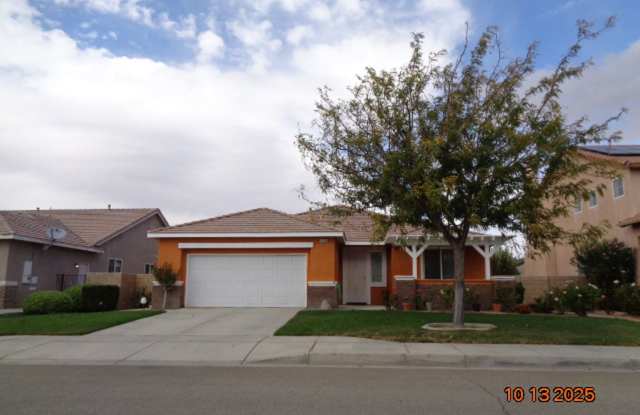 Immaculate One Story Home Offering 1989 sq. ft. photos photos