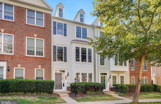 14899 POTOMAC BRANCH Drive Gallery 1