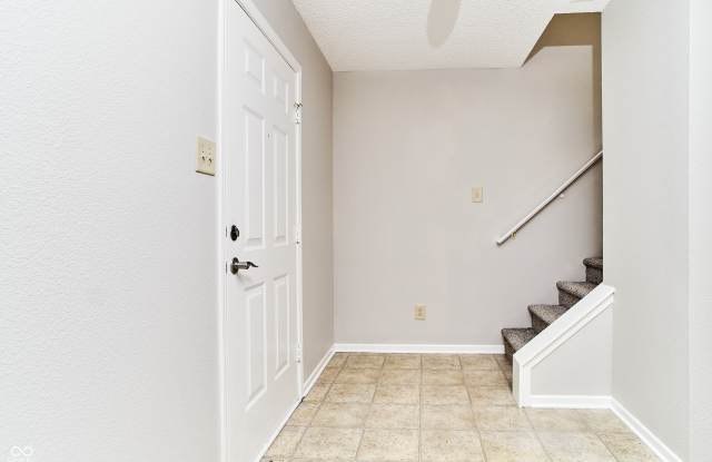 14169 Clapboard Drive Gallery 4
