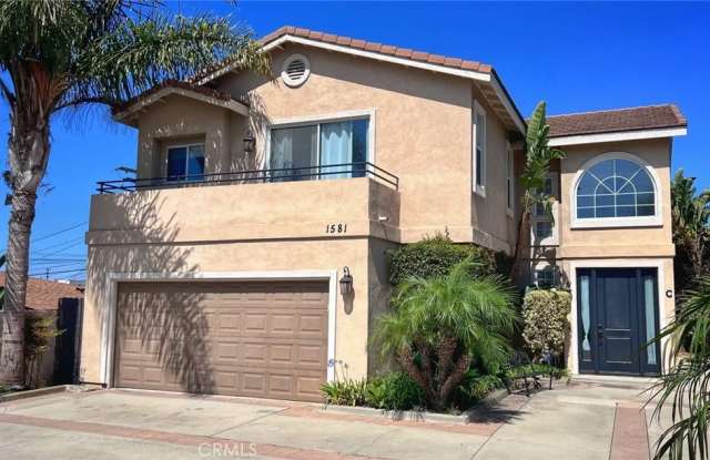 1581 Orange Avenue - 1581 Orange Avenue, Costa Mesa, CA 92627