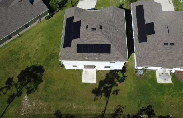4 Bedroom 2.5 Bathroom home located in Preserves at LPGA Gallery 4