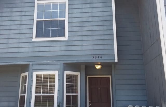 5844 Liska Drive - 5844 Liska Drive, Jacksonville, FL 32244