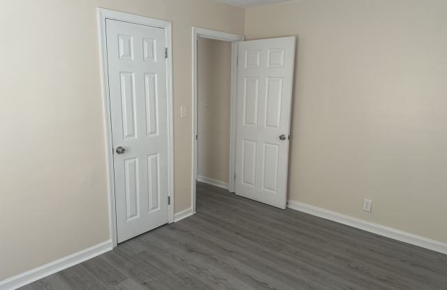 4713 Woolsey St photos photos