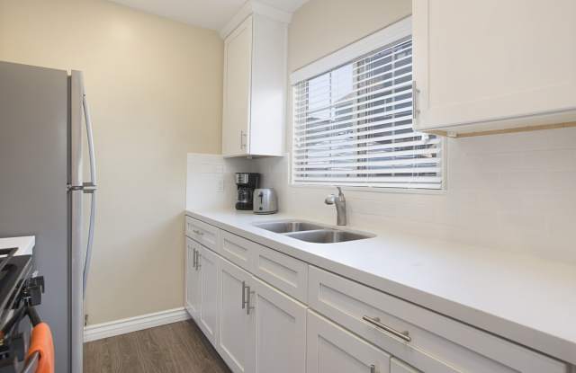 717 Whiting Court-1 Gallery 3