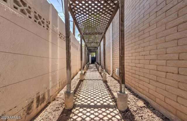 5374 N 20TH Street Gallery 2
