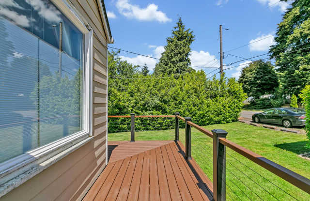Spacious 4 Bedroom Home in Seattle Gallery 4