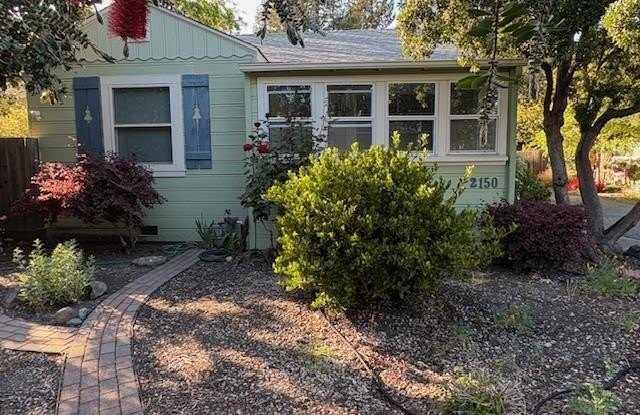 2150 Whyte Park Ave photos photos