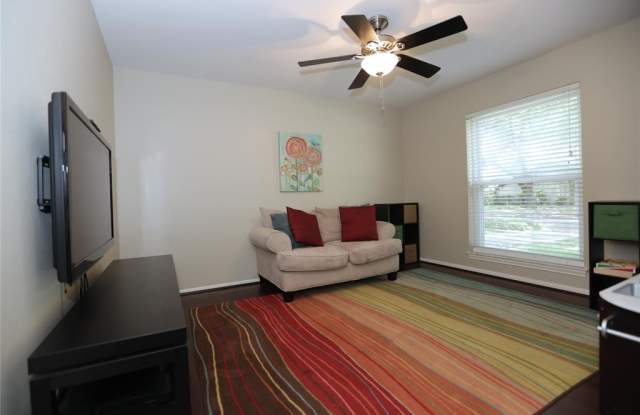 6219 Queensloch Drive Gallery 4