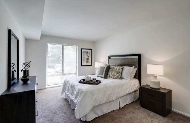 Charter Oak Apartments Gallery 4